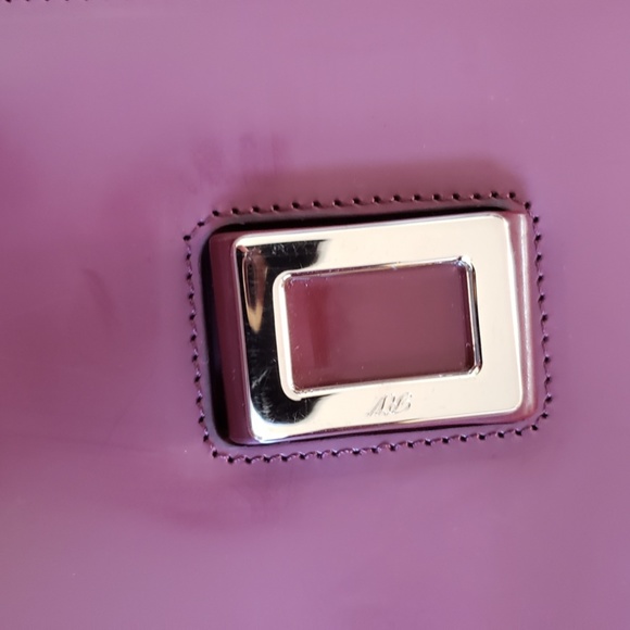 NWOT Roger Vivier Handbag Burgundy Patent Leather Luxury Designer Purple Handbag - Picture 12 of 16